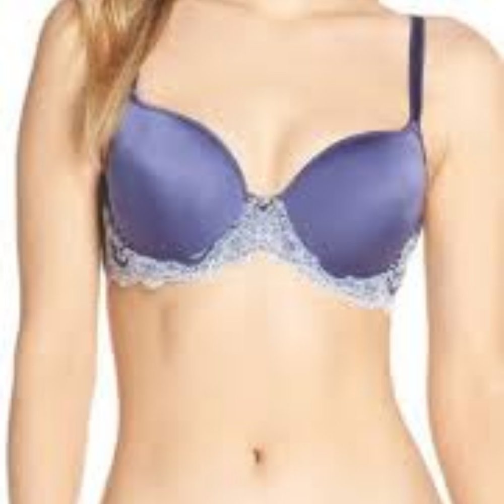Wacoal Women's Lace Affair Padded Underwire Bra Size 36D Y115